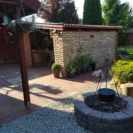 Guest house Nyirjes Vendeghaz 4*
