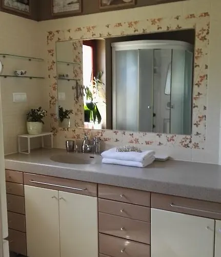 Nyirjes Vendeghaz 4* Balassagyarmat